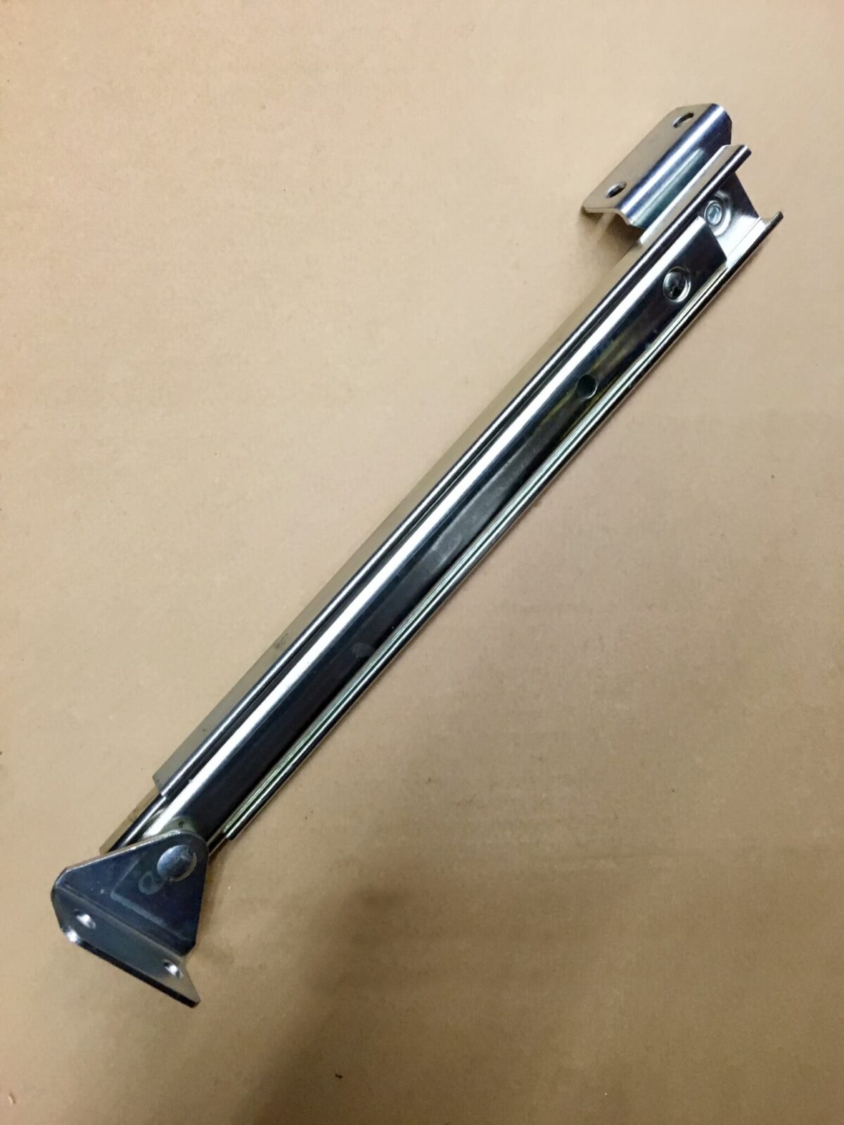 Hood Holder AA CATER TRUCK